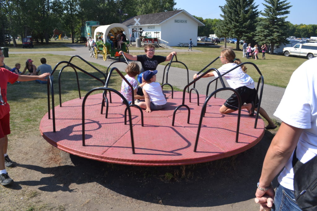 DSC_0117 Stump Lake Park & Stump Lake Village